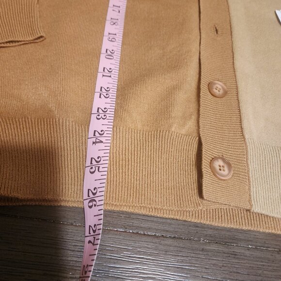 Taikan Color Blocked Cardigan NWT Tan Size Small Missing Button - Picture 3 of 12